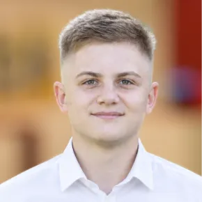 Maximilian Weisbecker - Auszubildender